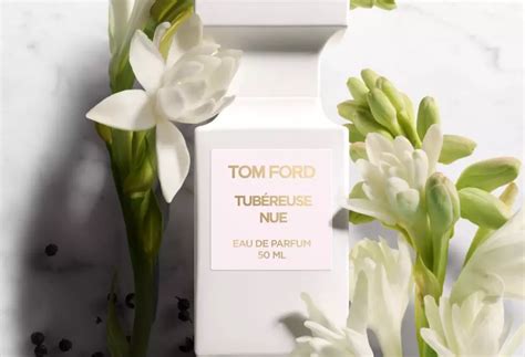 The Floral Icon: Best Tuberose Fragrances for a Touch of Luxury